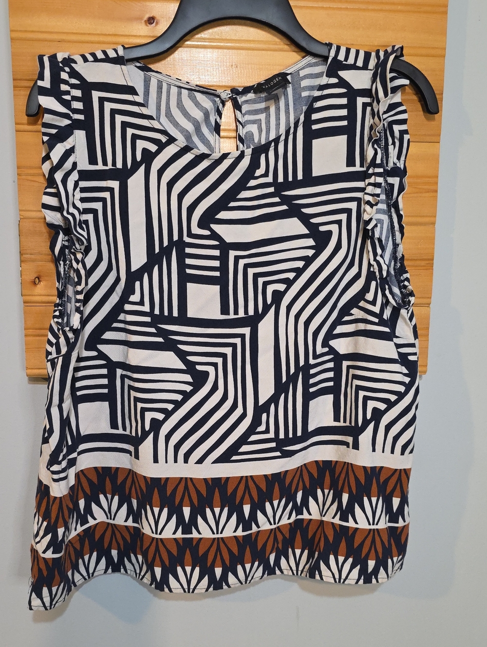 Halogen‎ Navy, White & Brown Geometric Ruffle Shell Sz Large